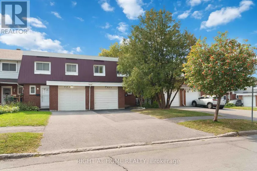 Townhouse at 207 - 980 GULF PLACE, Ottawa