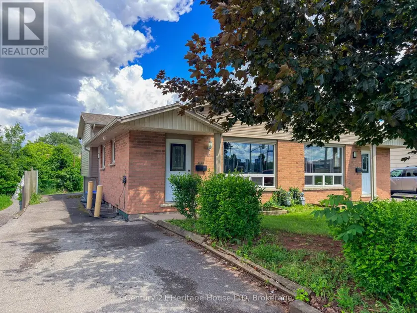 Semi-Detached/Link at 542 FIRST AVENUE N, Welland