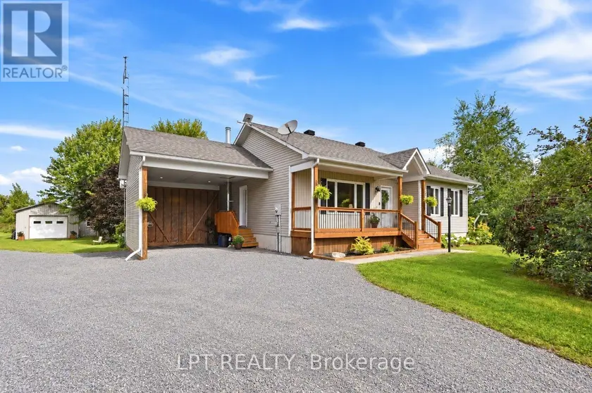 Detached at 20375 DUNVEGAN ROAD E, North Glengarry