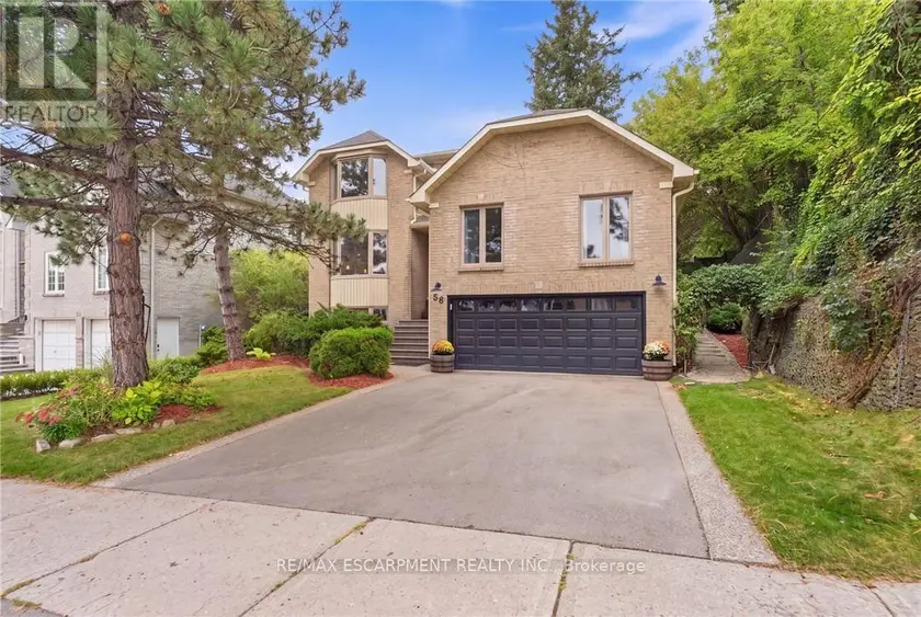 Detached at 28 SEYMOUR DRIVE, Hamilton
