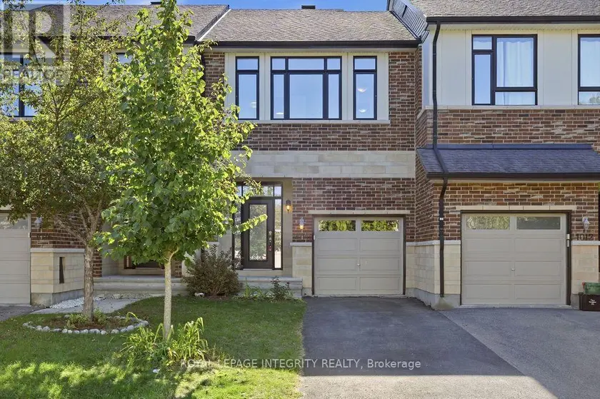 Townhouse at 1014 OTTENBRITE CRESCENT, Ottawa