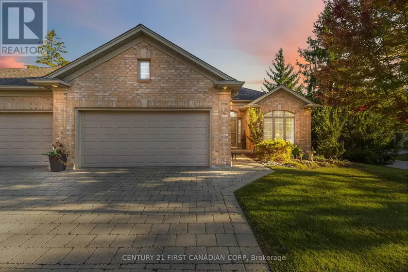 Townhouse at 4 - 140 MCGARRELL DRIVE, London