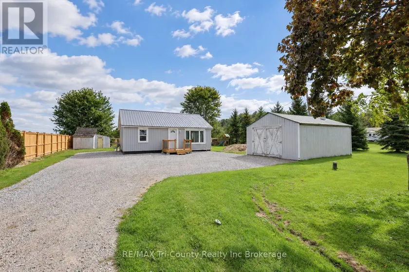 Detached at 332532 PLANK LINE, South-West Oxford
