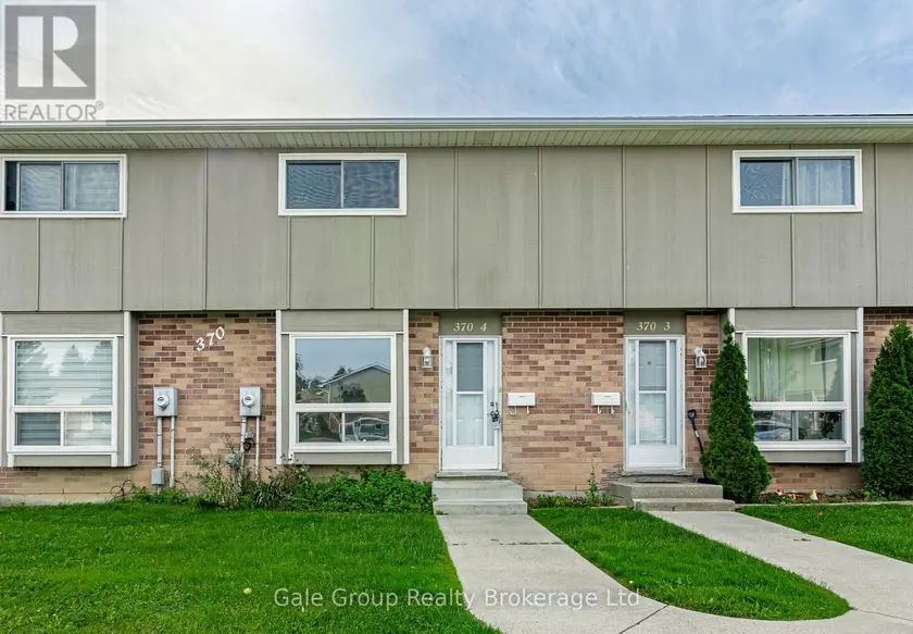 Townhouse at 4 - 370 SPRINGBANK AVENUE, Woodstock