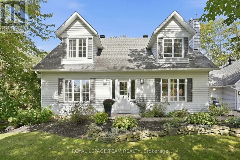 Detached at 10493 ST JOHN STREET, North Dundas