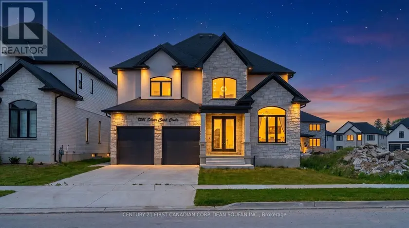 Detached at 7251 SILVER CREEK CIRCLE, London South