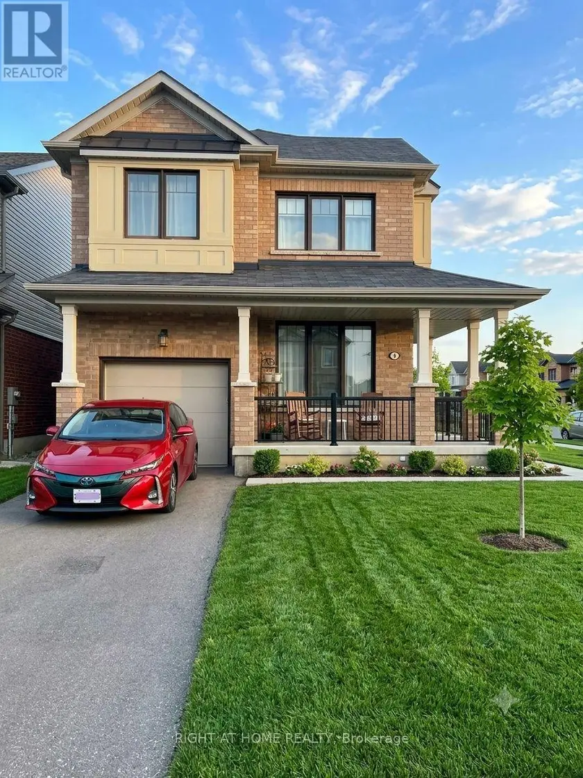 Detached at 4 CACTUS CRESCENT, Hamilton