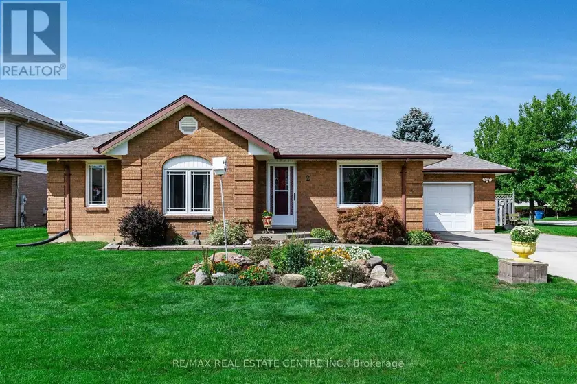 Detached at 2 SWALLOW PLACE, Chatham-Kent