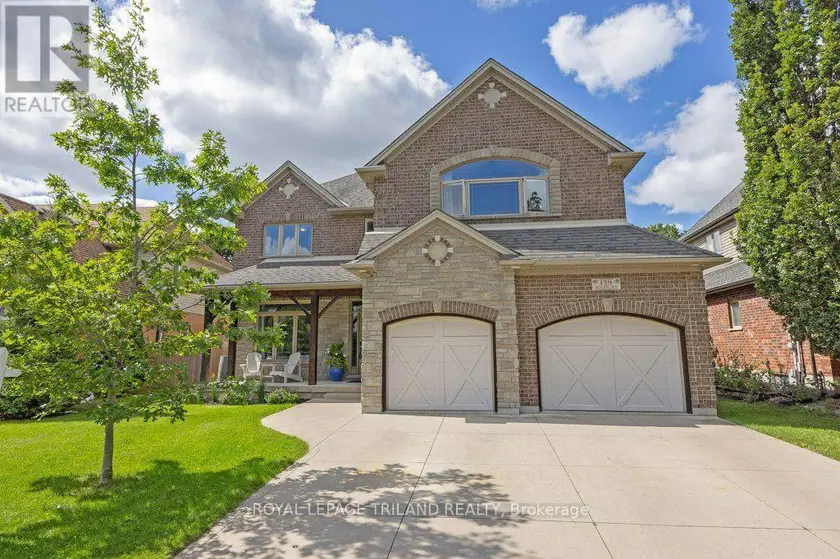 Detached at 139 SKYLINE AVENUE, London North