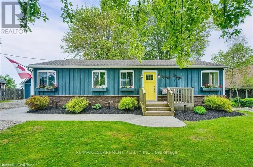 Detached at 8 BEACH ROAD, Haldimand