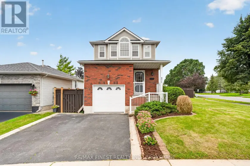 Detached at 975 RINGSTEAD STREET, Kingston