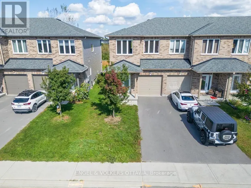 Townhouse at 33 MCPHAIL ROAD, Carleton Place