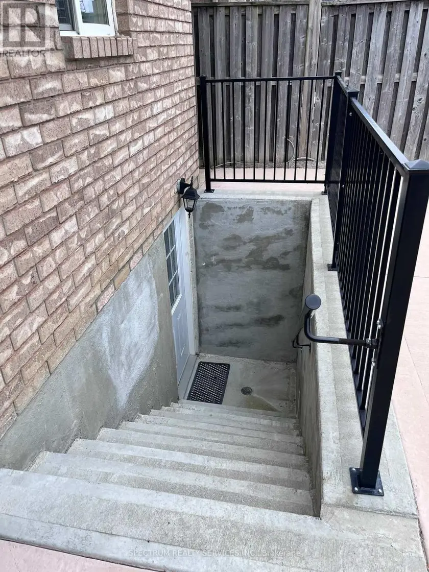 Detached at BASEMENT - 84 BLUE MOUNTAIN DRIVE, Hamilton
