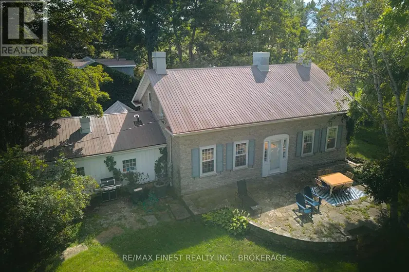 Detached at 16020 FRONT ROAD, Loyalist