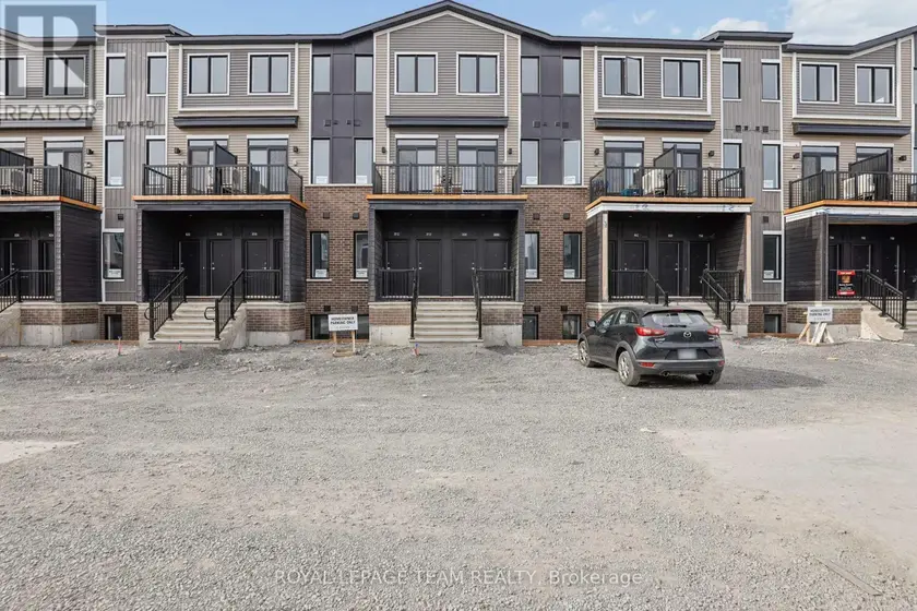 Townhouse at 808 UTOPIE PRIVATE, Ottawa
