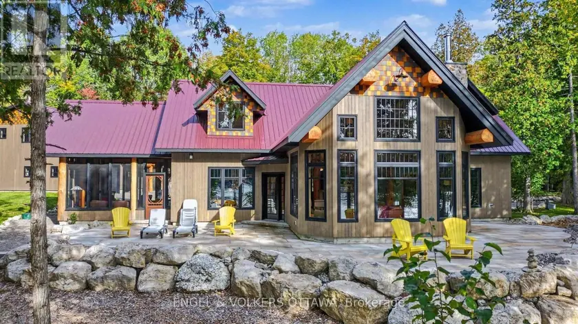 Detached at 311 CLEM TRAIL, Whitewater Region