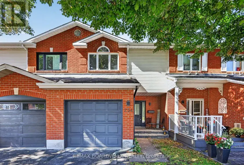 Townhouse at 254 STONEWAY DRIVE, Ottawa