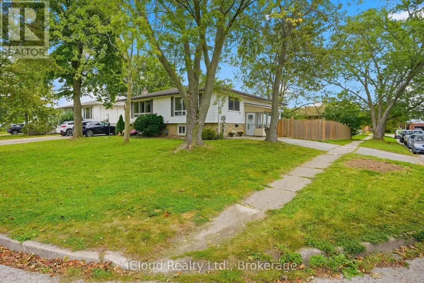 Semi-Detached/Link at 3 MANLEY CRESCENT, Thorold