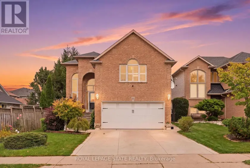 Detached at 11 REDTAIL CRESCENT, Hamilton