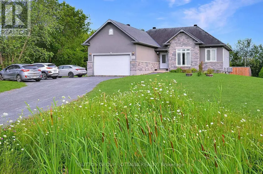 Detached at 588 RUSSELL ROAD, Clarence-Rockland