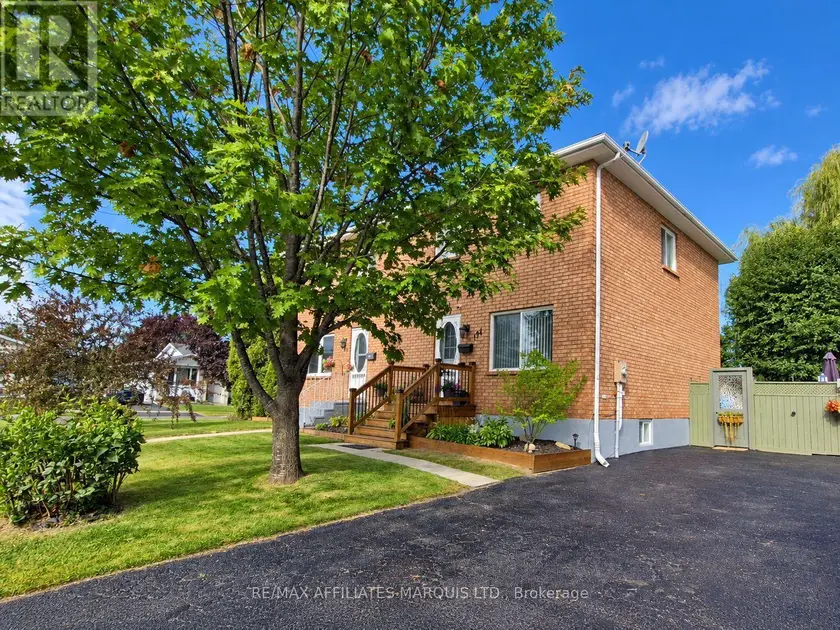 Semi-Detached/Link at 194 ELSIE AVENUE, Cornwall