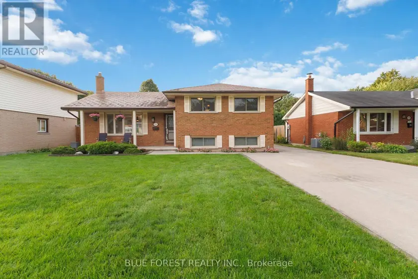 Detached at 1260 VICTORIA DRIVE, London East