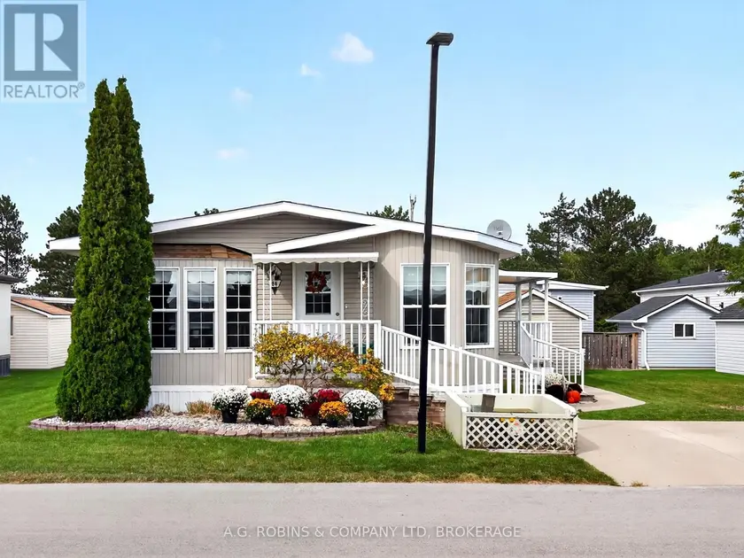 Detached at 84 - 3033 TOWNLINE ROAD, Fort Erie