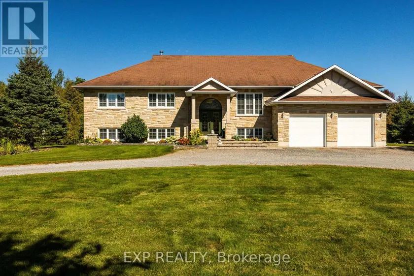 Detached at 140 WINDMILL CRESCENT, Beckwith