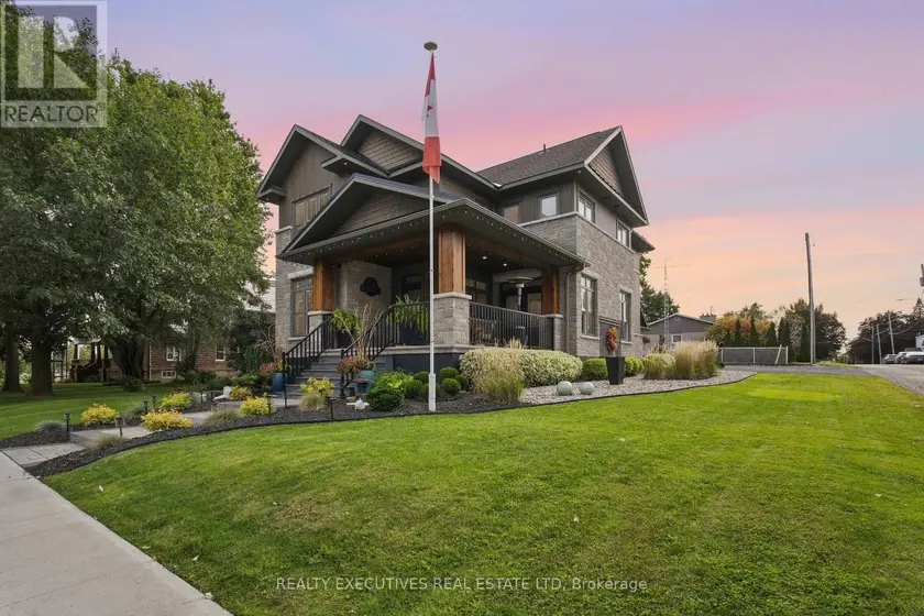 Detached at 534 ST LAWRENCE STREET, North Dundas