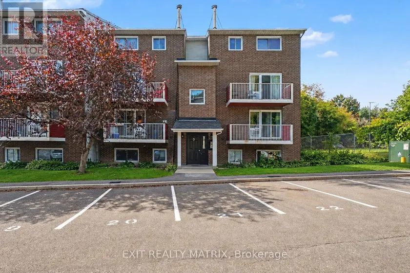 Apartment at 302 - 1589 ST. BERNARD STREET, Ottawa