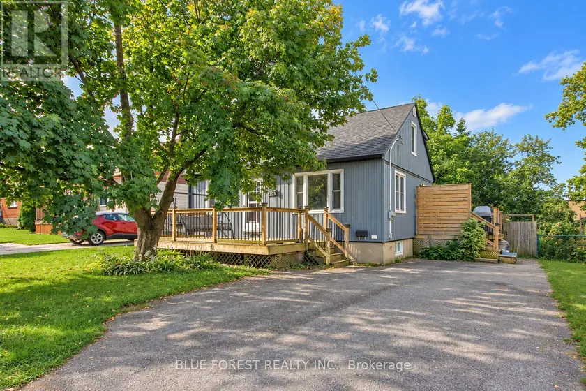 Detached at 439 BEATRICE STREET, London East