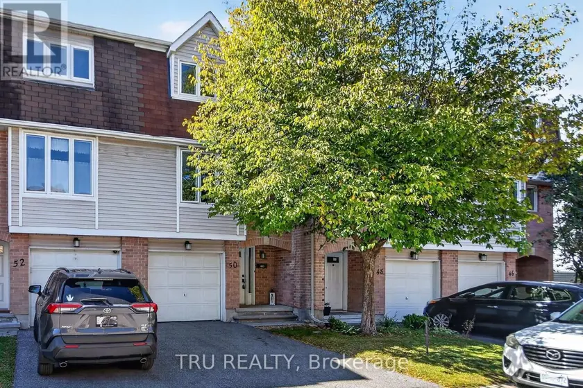 Townhouse at 90 - 50 LIGHTFOOT PLACE, Ottawa