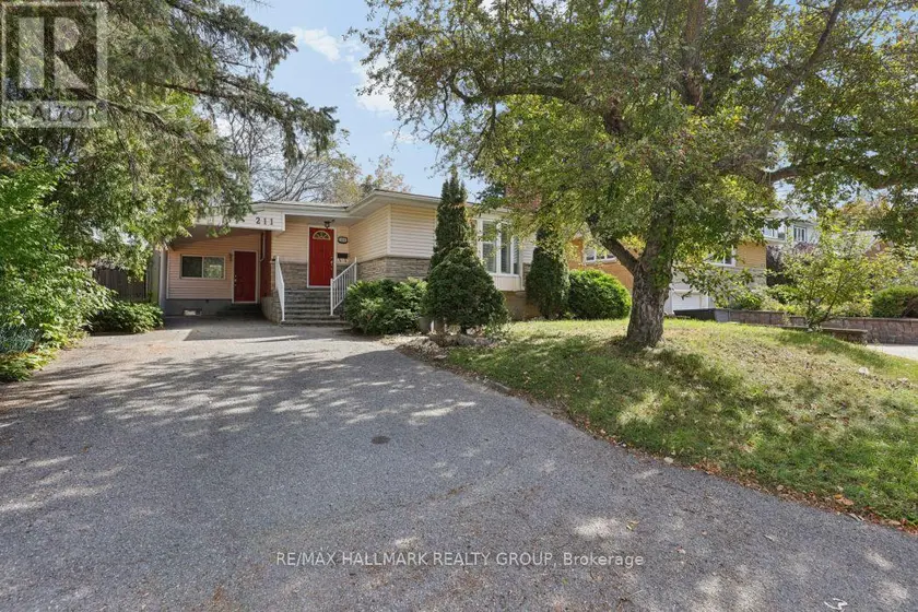 Detached at 211 HARCOURT AVENUE, Ottawa