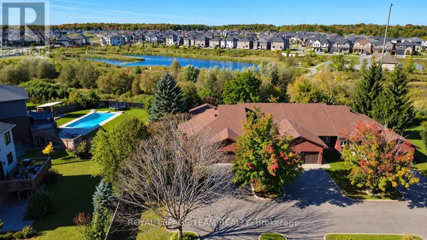 Townhouse at 5668 MAHOGANY LANE, Ottawa