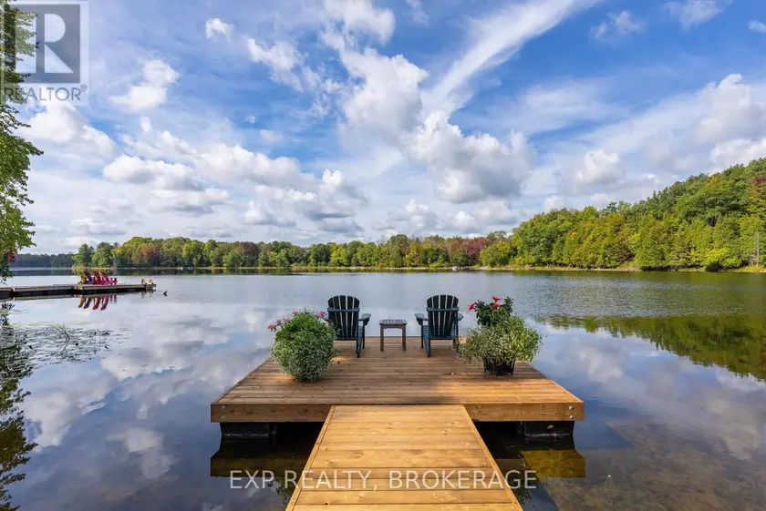 Detached at 2114 HAMBLY LANE, Frontenac