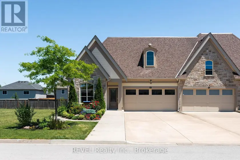 Townhouse at 19 FRANCESCO CRESCENT, St. Catharines
