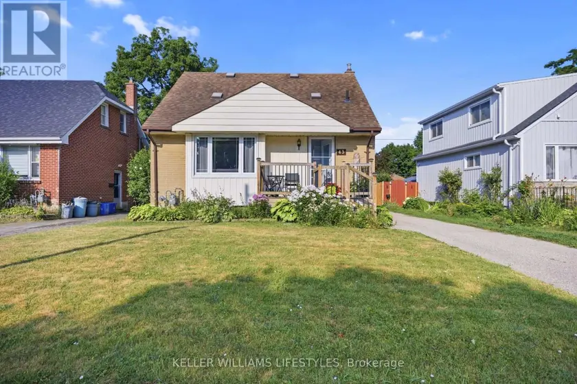 Detached at 43 STEVENSON AVENUE, London East
