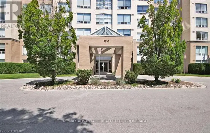 Apartment at 305 - 1510 RICHMOND STREET, London