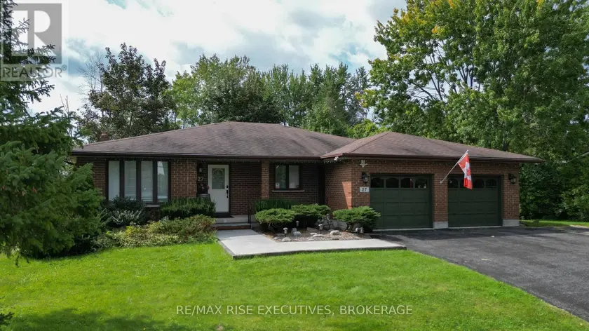 Detached at 27 GORE STREET, Loyalist