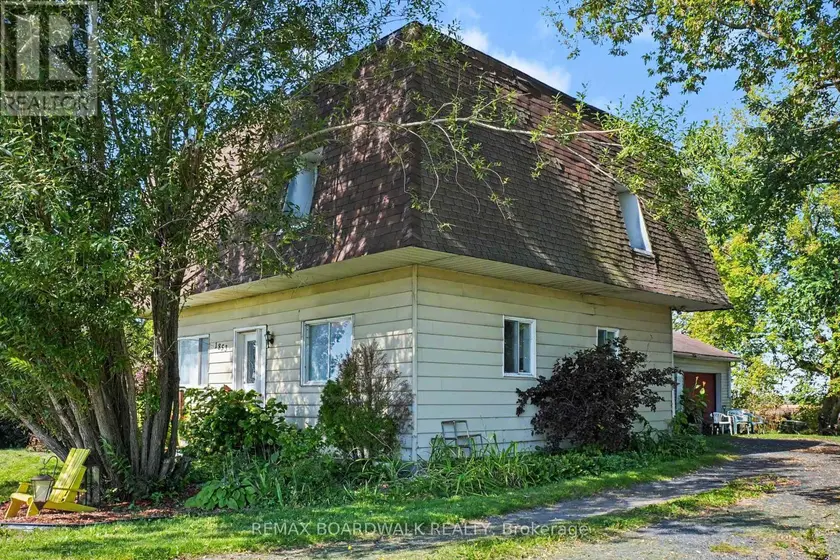 Detached at 1853 COUNTY RD 8, The Nation