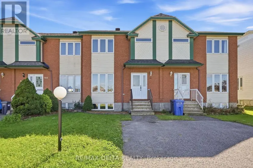 Townhouse at 742 NELSON STREET, Hawkesbury