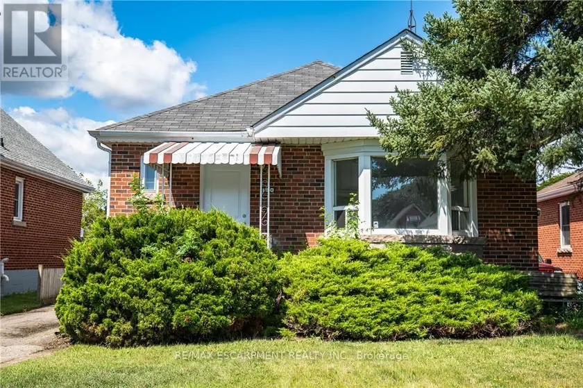 Detached at 150 BELAND AVENUE S, Hamilton