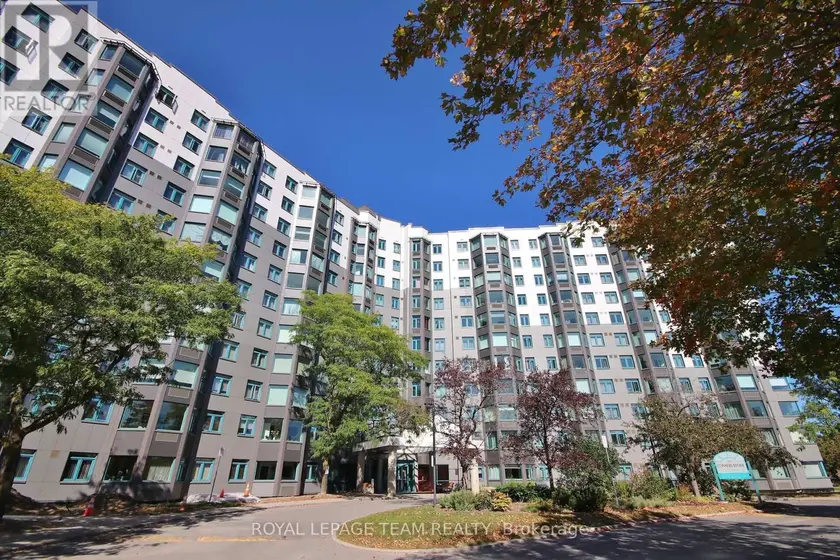 Apartment at 404 - 1025 GRENON AVENUE, Ottawa