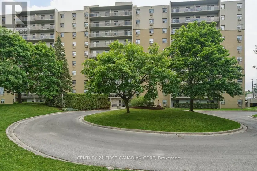 Apartment at 804 - 931 WONDERLAND ROAD S, London South