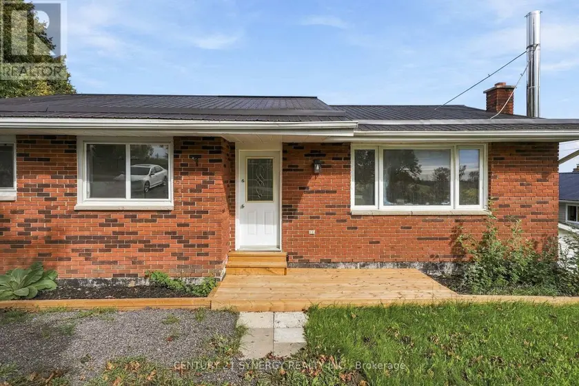 Detached at 696 WHITES ROAD, Quinte West