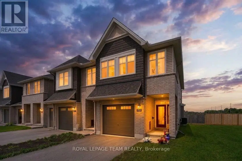 Townhouse at 715 MAVERICK CRESCENT, Ottawa