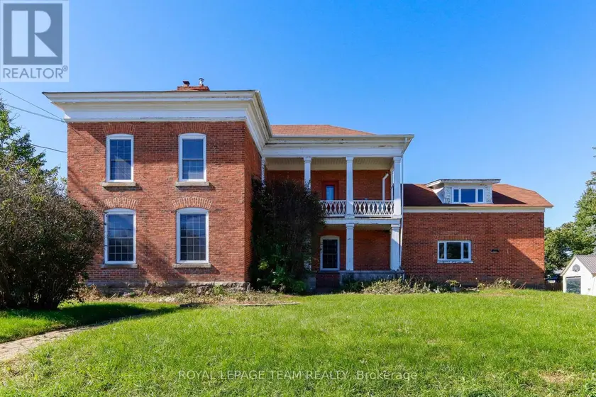 Detached at 201 CLOTHIER WEST STREET, North Grenville