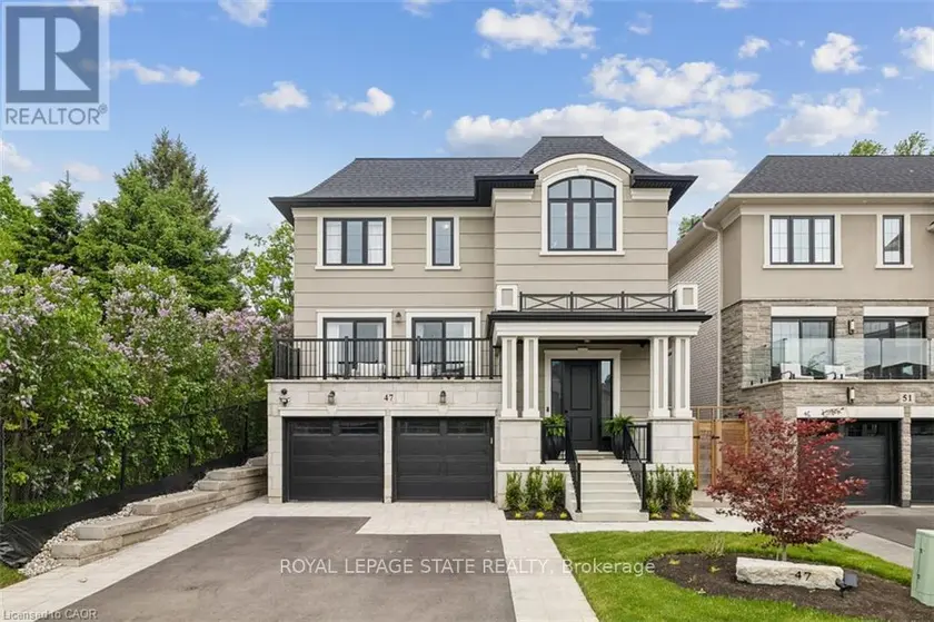 Detached at 47 CIELO COURT, Hamilton