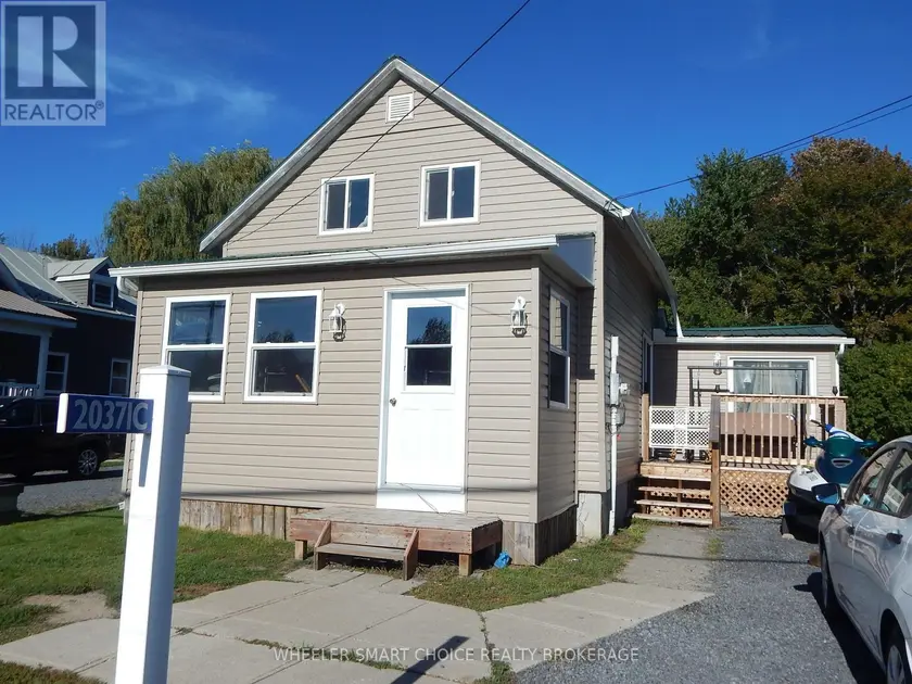 Detached at 20371 COUNTY RD 2 ROAD, South Glengarry
