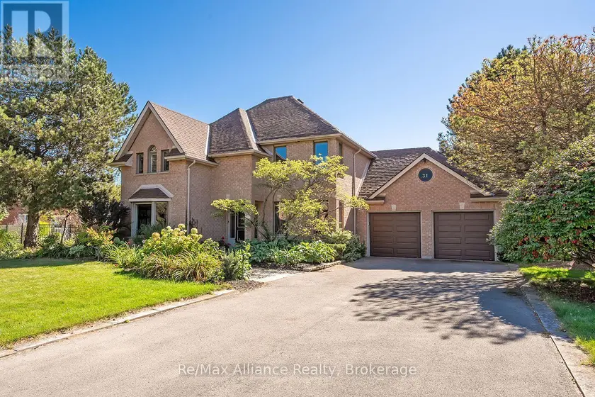 Detached at 31 MEANDER CLOSE, Hamilton